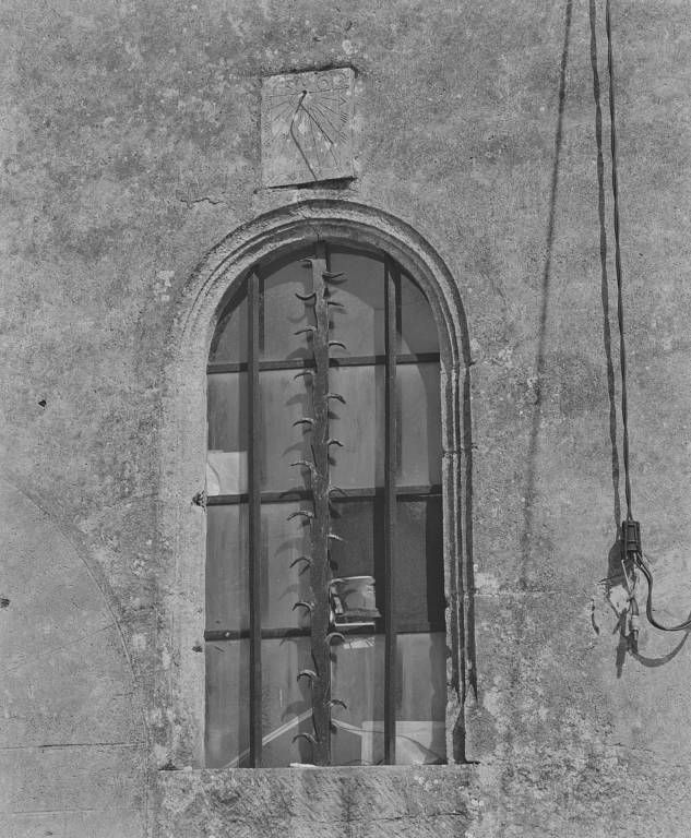 Chapelle droite, fenêtre.