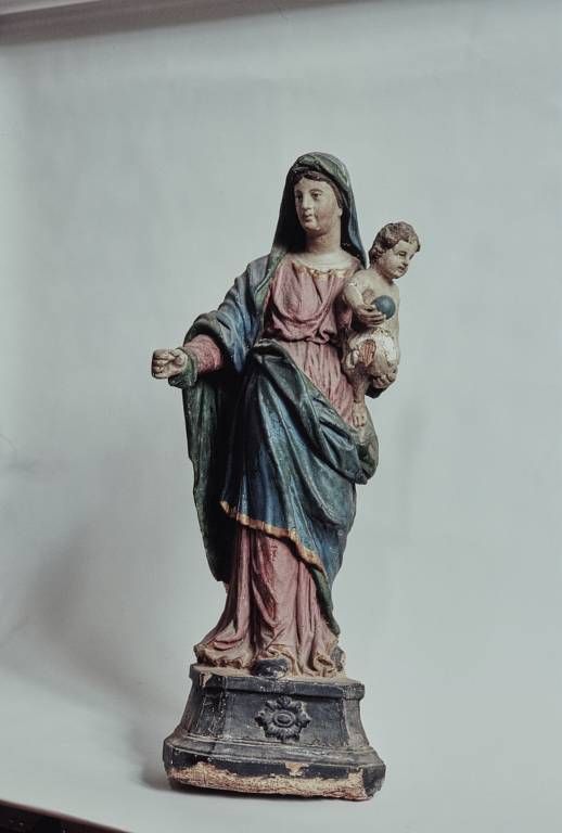 Statue : Vierge à l'Enfant (n° 2)