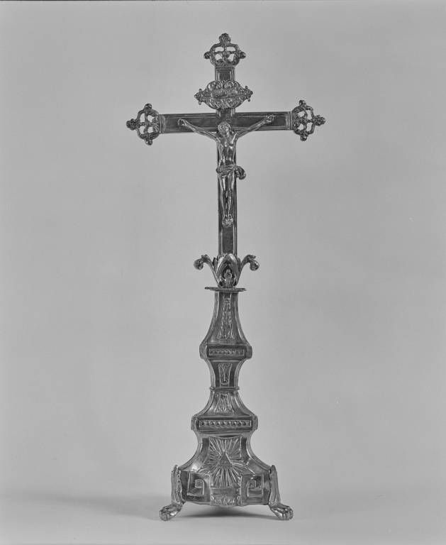 Croix d'autel