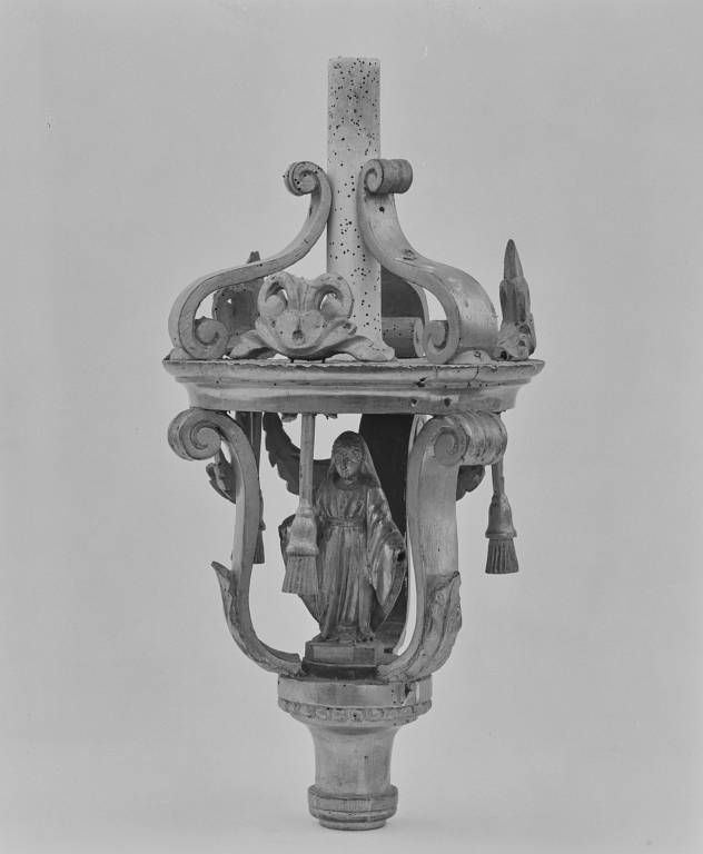 Edicule : face.
