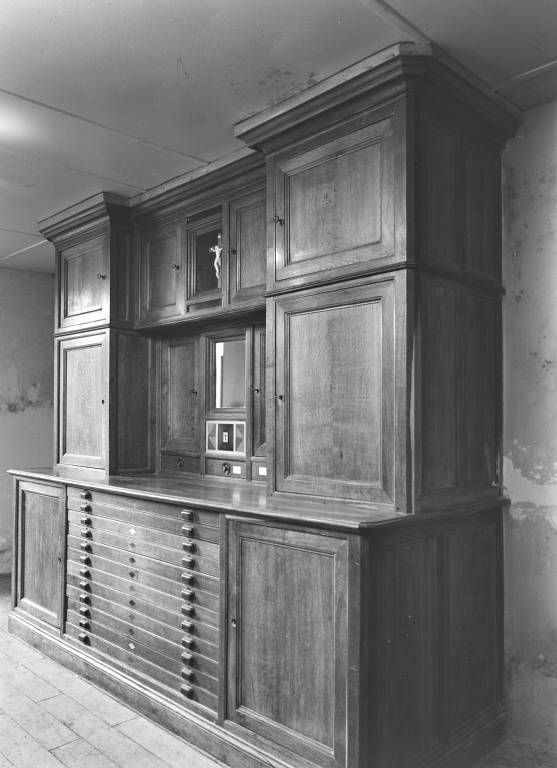 Meuble de sacristie