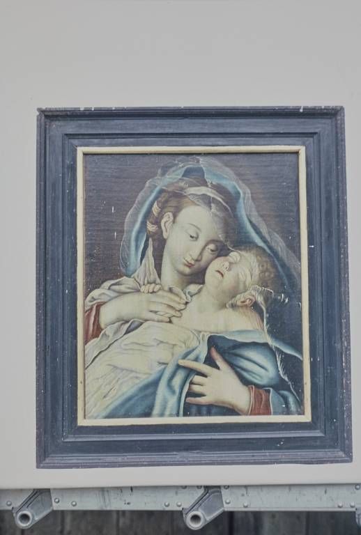 Tableau : Vierge à l'Enfant.