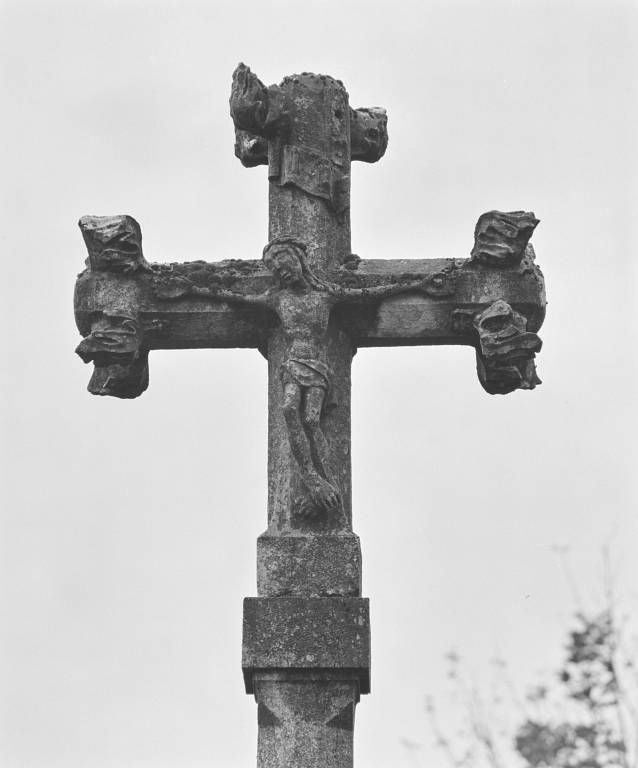 Détail : Christ en croix, avers.