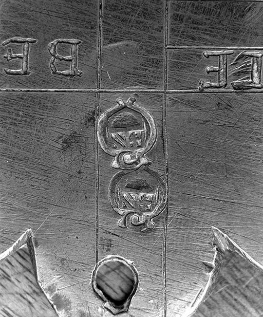 Détail : poinçon de Jacques Richard.