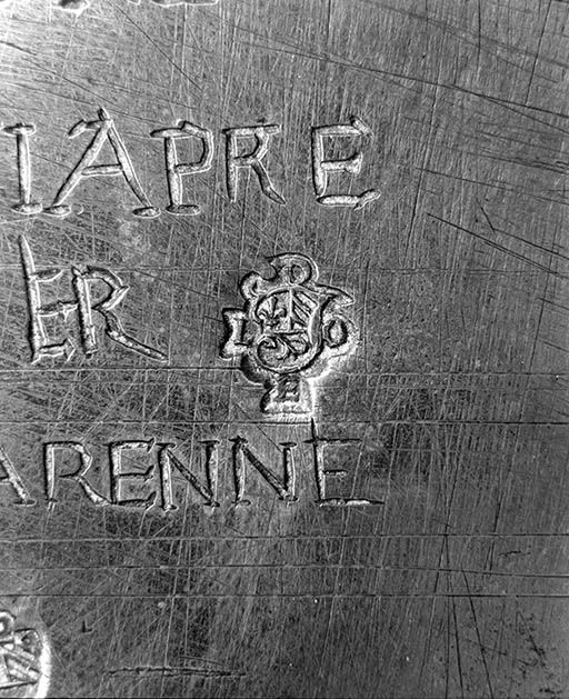 Détail : poinçon de Jean Lodier.