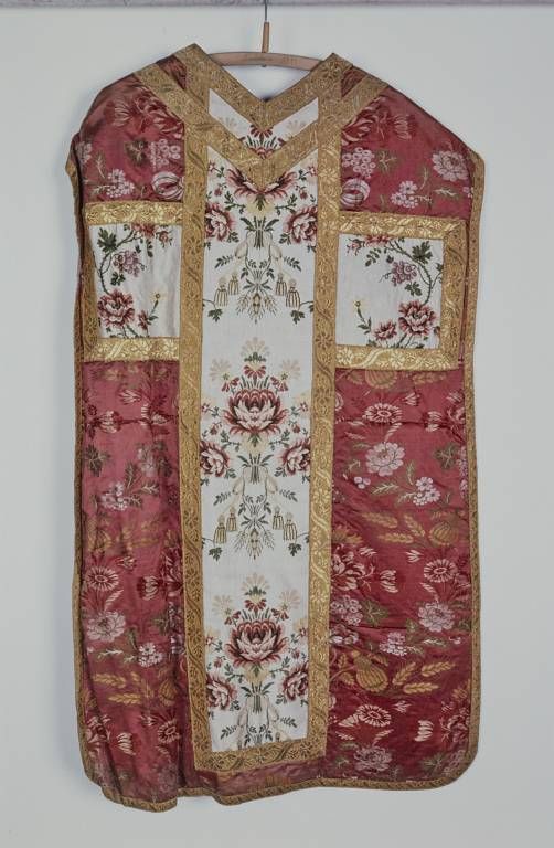 Chasuble : vue d'ensemble.