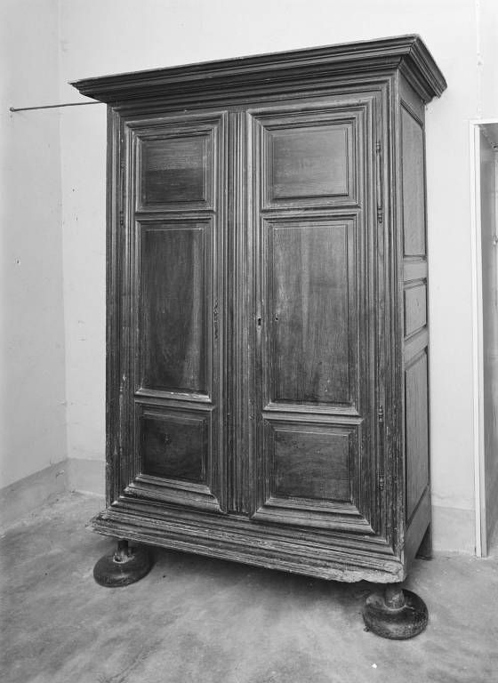 Armoire