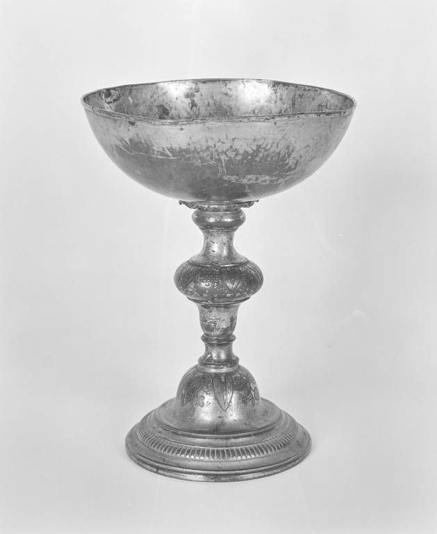 Vase à quêter : vue d'ensemble.