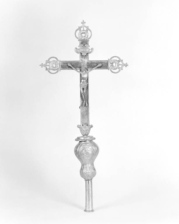 Croix de procession : face.