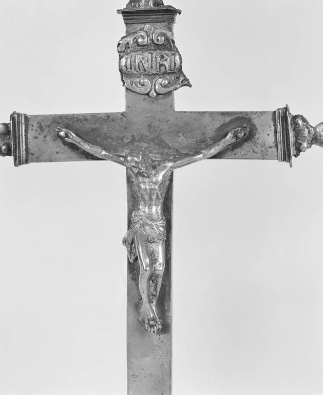 Détail : Christ en croix.