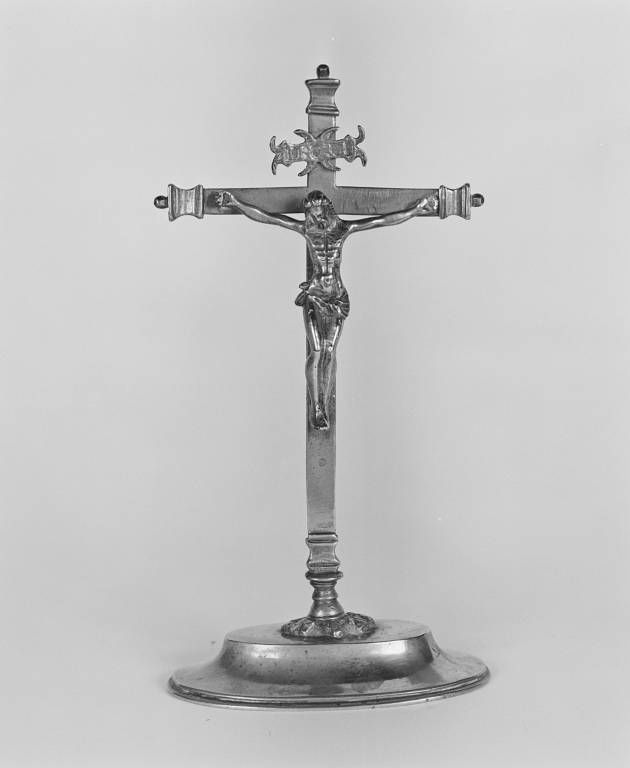 Croix d'autel