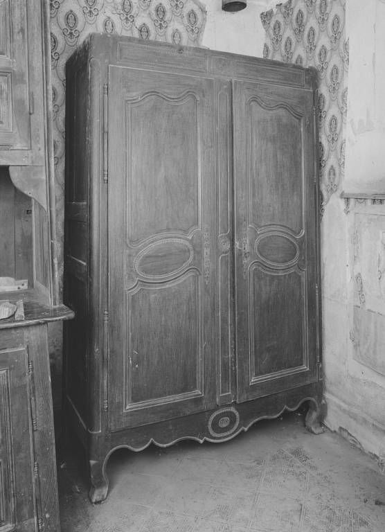 Armoire