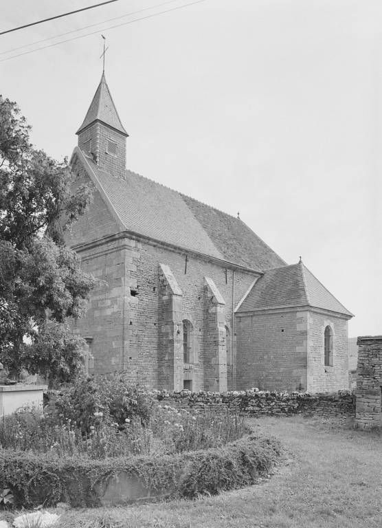 Elévations antéirieure et droite.