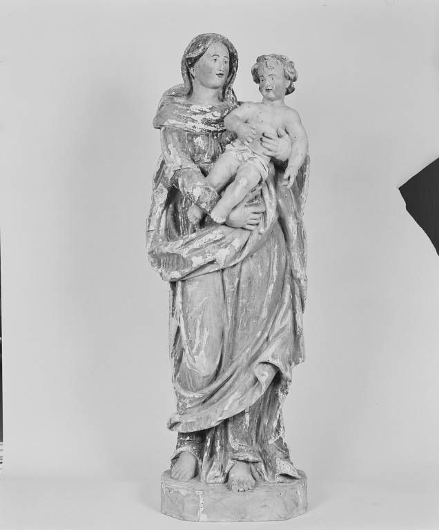 Statue : Vierge à l'Enfant