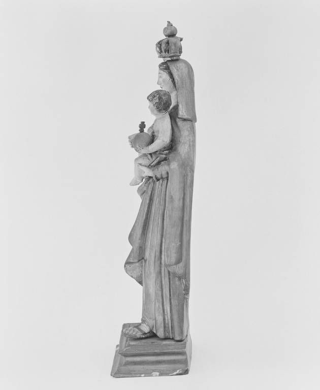 Vierge à l'Enfant, profil gauche.