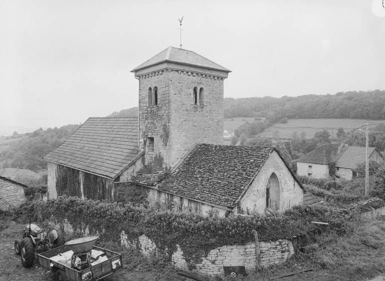 Elévation sud et chevet.