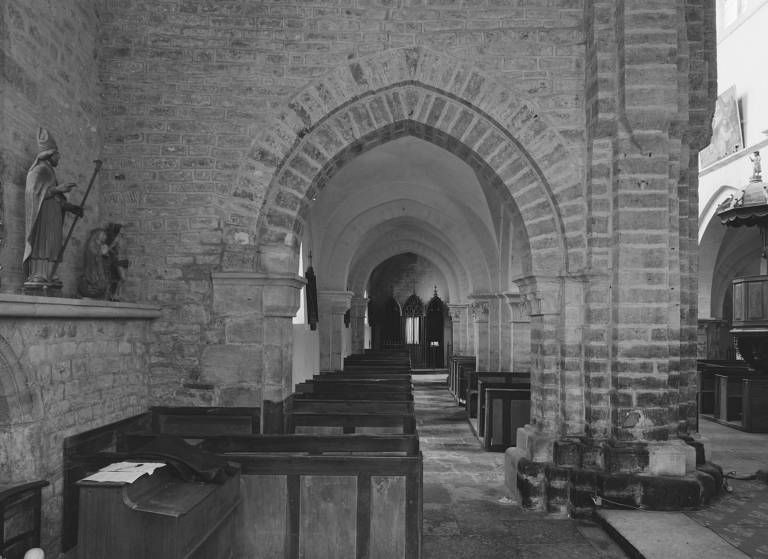 Bas-côté sud, depuis le bras du transept.