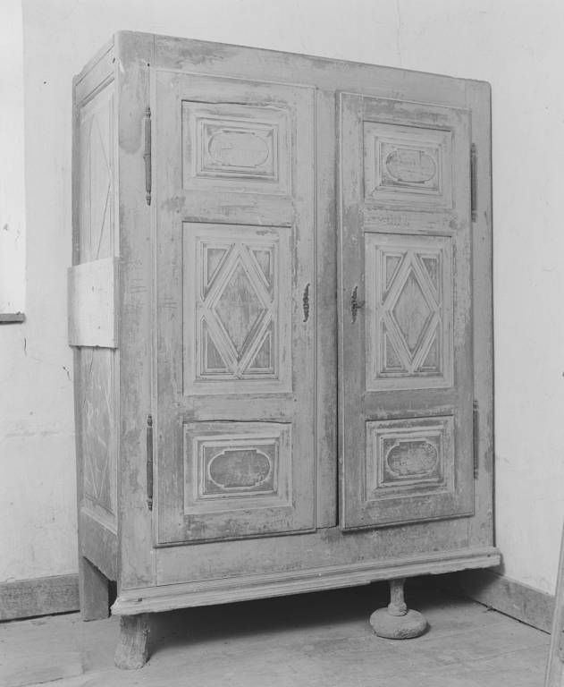 Armoire