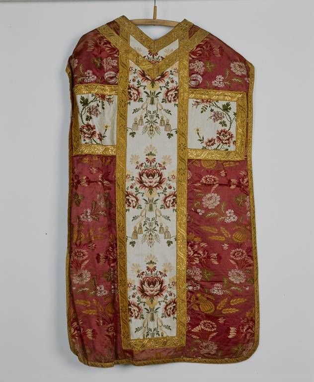 Chasuble : vue d'ensemble.