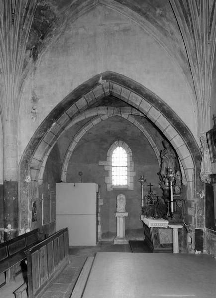 Vue d'ensemble de la chapelle gauche.