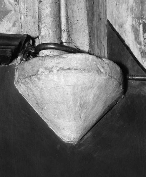 Chapelle droite : culot antérieur droit