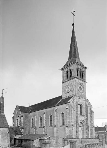 Façade et élévation gauche.