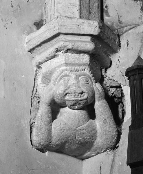 Chapelle gauche : culot antérieur droit