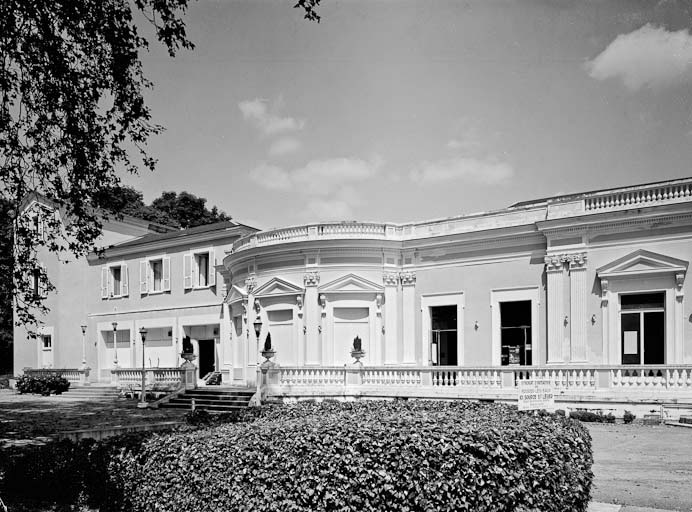 Façade, vue depuis le sud-ouest.