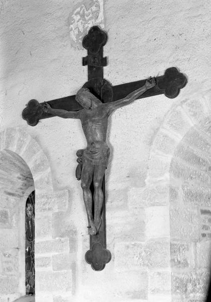 Croix : Christ en croix