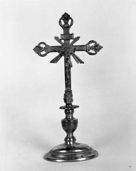 Croix d'autel