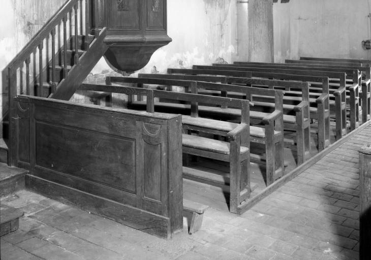 Bancs de fidèles (bancs d'église, 18)