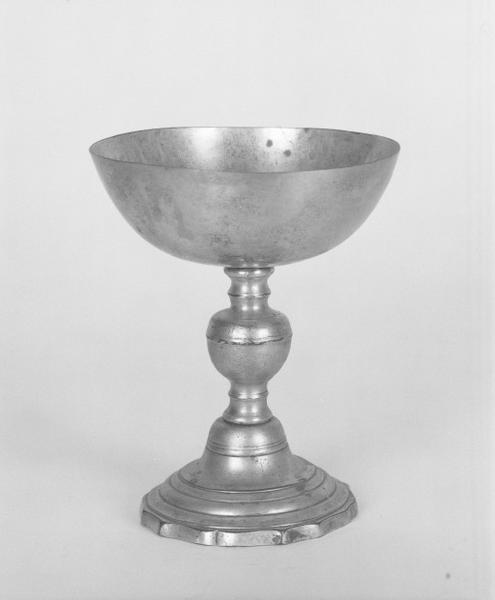 Vase de quête (coupe de quête)