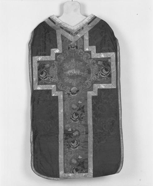 Chasuble (ornement rouge)