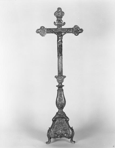 Croix d'autel