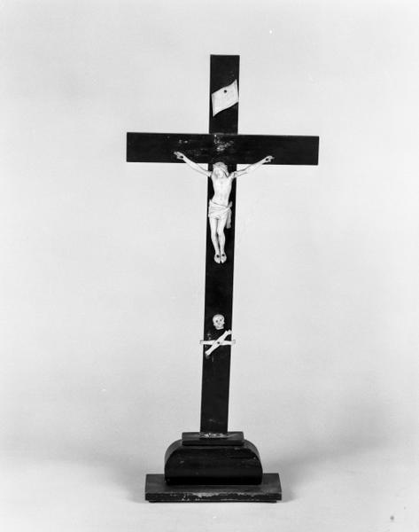 Croix (crucifix) (2)