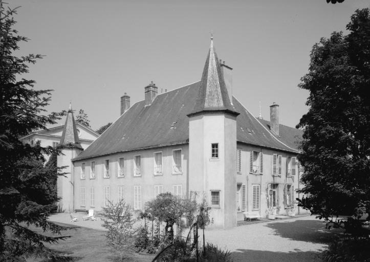 Corps de logis principal.