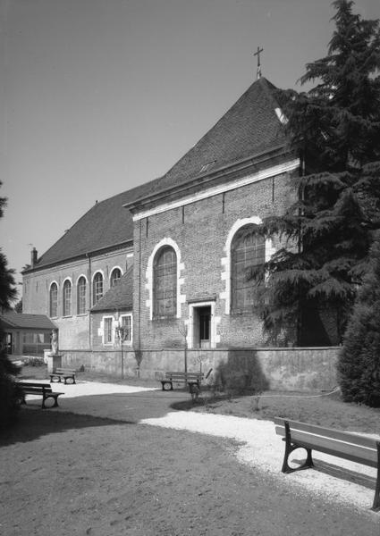 Ailes ouest, façade postérieure : chapelle et ancienne salle des hommes