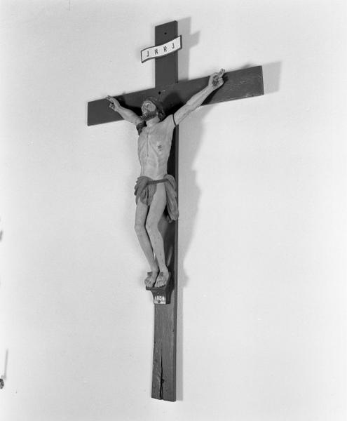 Croix : Christ en croix