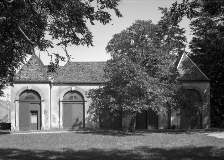 Bâtiment des écuries.
