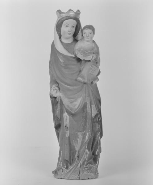 Statuette : Vierge à l'Enfant, dans une armoire vitrée