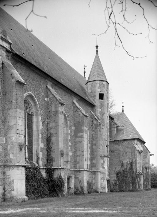 Chapelle de l'ancien château, élévation droite.