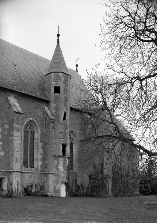 Chapelle de l'ancien château, élévation droite.
