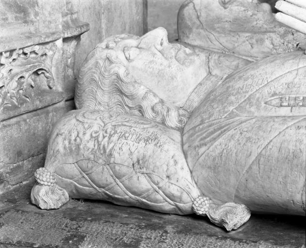 Détail de la tête de Jean de Longvy.