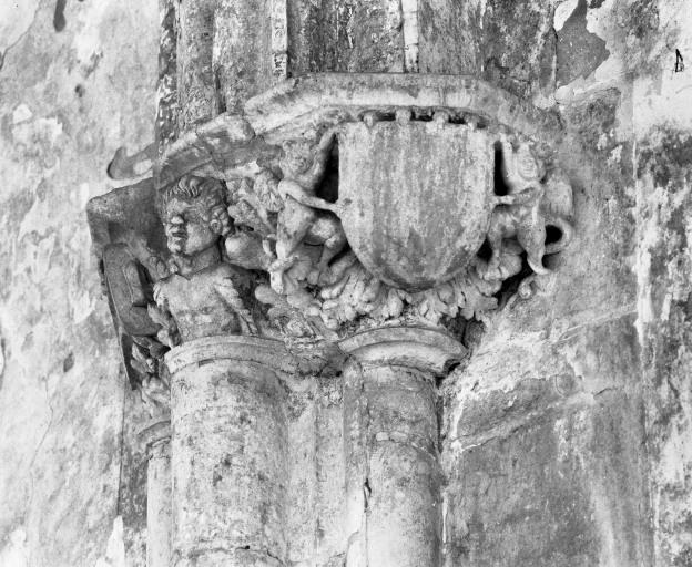 Chapiteaux (14), (décor intérieur), style 1ère Renaissance