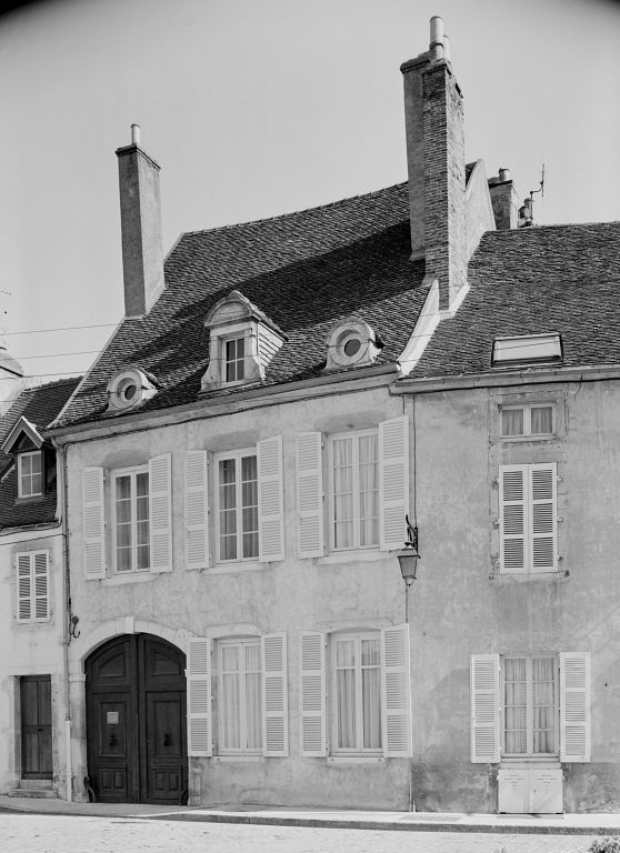 Maison 10 place Marey