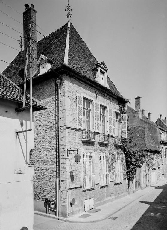 Maison 14 rue Marey, dit hôtel de Rouvray ou de Joursanvault