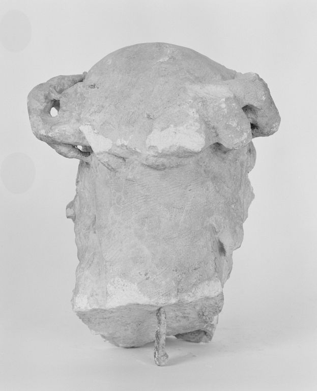 Fragment de statue : tête de Christ, revers (INV. 44.2099)