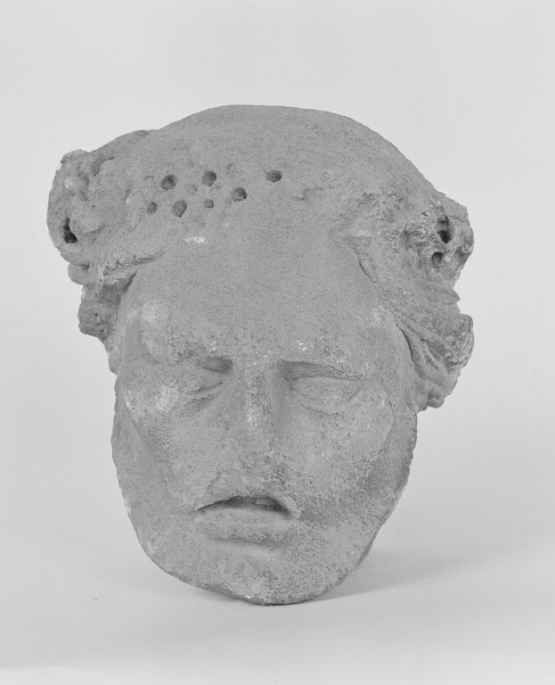 Fragment de statue : tête de Christ ? (INV. 44.2100), face