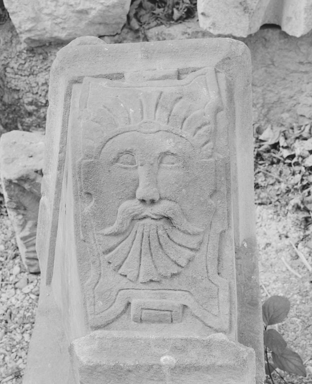Console (INV. 44.2189)