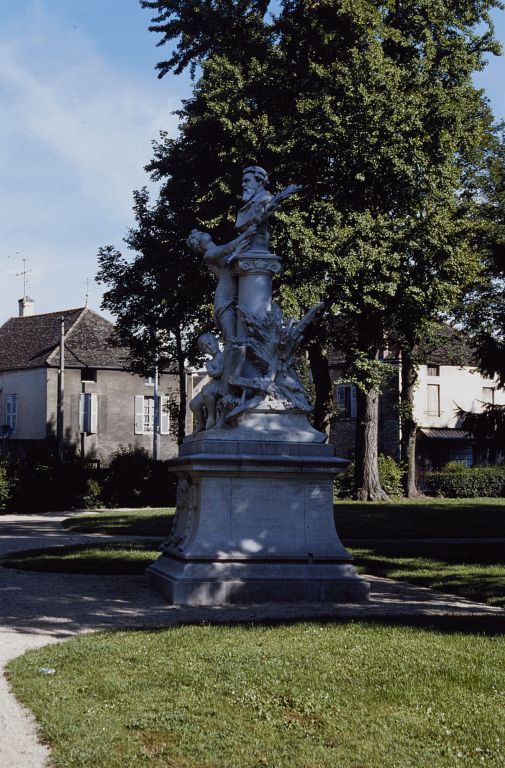Vue d'ensemble, face droite.